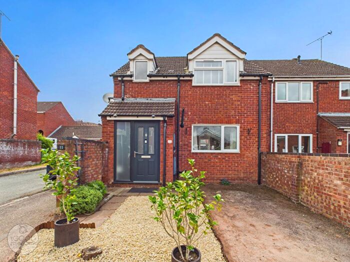 2 Bedroom End Of Terrace House For Sale In Highgrove Bank, Hereford, HR1