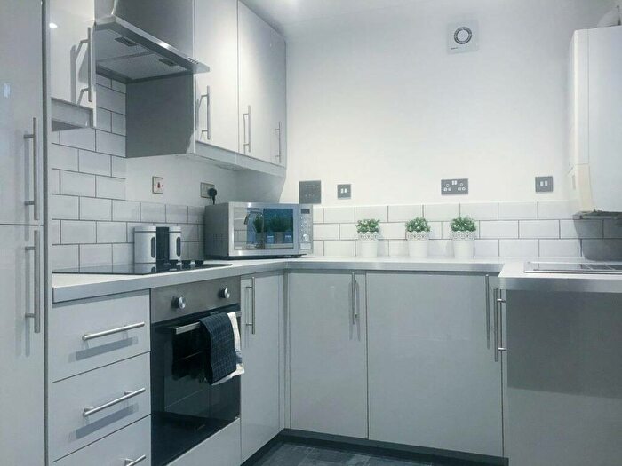 4 Bedroom House To Rent In Springbank Road, Newcastle Upon Tyne, NE2