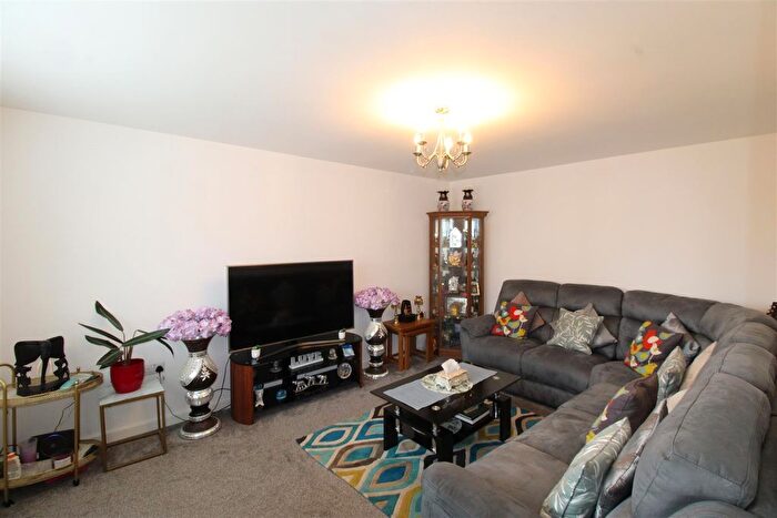 5 Bedroom Detached House To Rent In Bowman Drive, Hadrian Lodge East, Wallsend, Tyne Amp; Wear, NE28