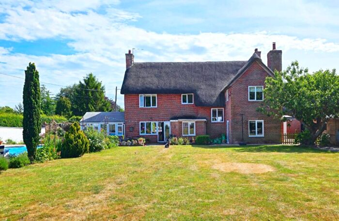 6 Bedroom Detached House For Sale In Beechingstoke, Pewsey, Wiltshire, SN9