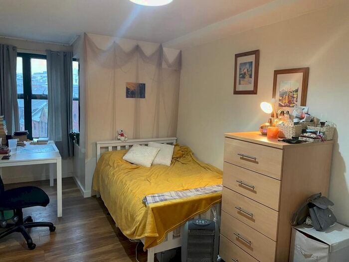 4 Bedroom Flat To Rent In Waterloo Street, Newcastle Upon Tyne, NE1