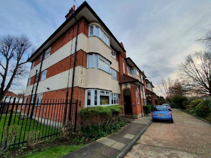 2 Bedroom Property To Rent In Alexandra Avenue, HA2