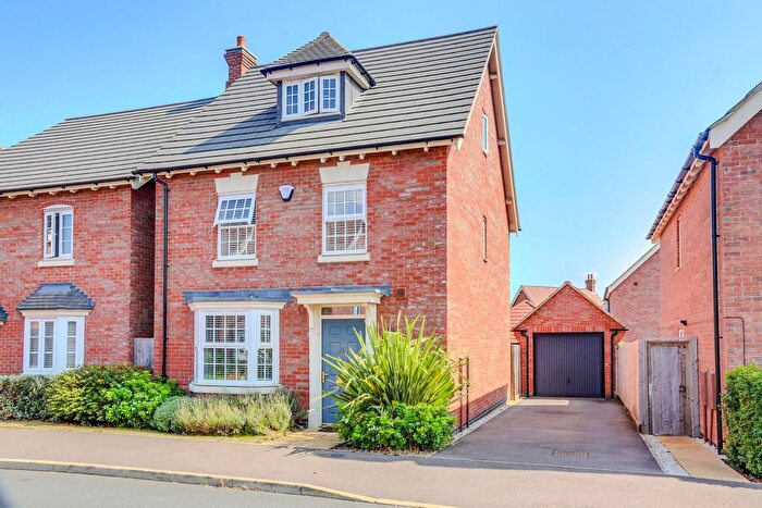 4 Bedroom Detached House For Sale In Earn Drive, Lubbesthorpe, LE19