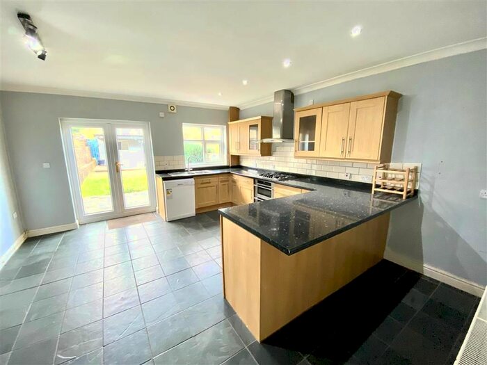 3 Bedroom Terraced House To Rent In Albany Street, Mountain Ash, CF45