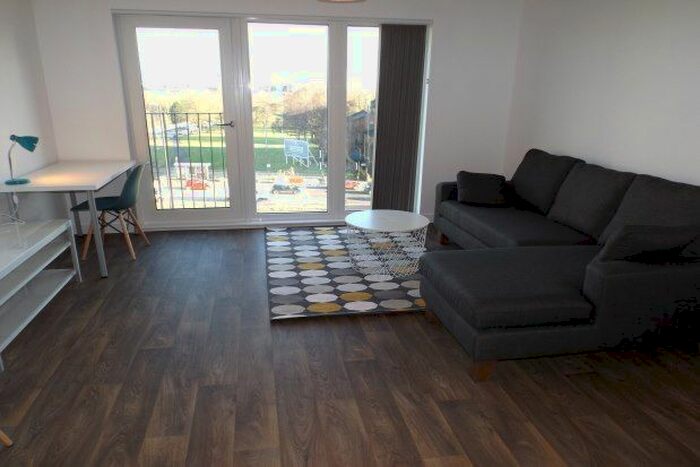 1 Bedroom Flat To Rent In Lexington Gardens, Birmingham, B15