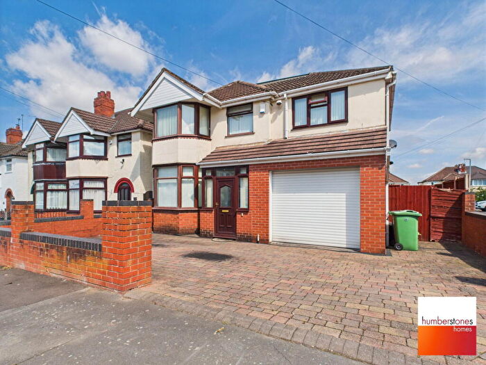 3 Bedroom Detached House For Sale In Lyttleton Avenue, Halesowen, B62