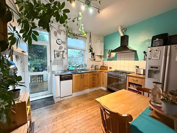 4 Bedroom Terraced House For Sale In Harehill Street, Todmorden, OL14