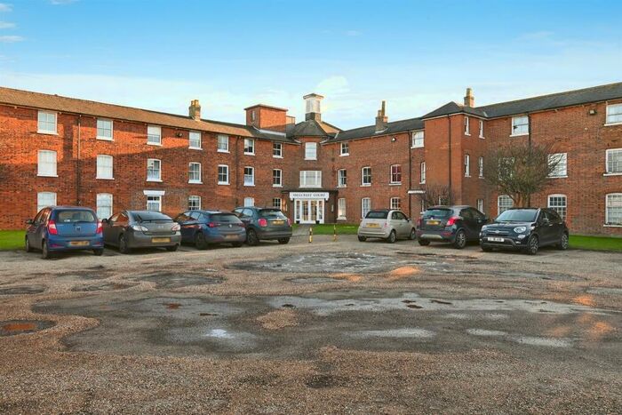 2 Bedroom Flat For Sale In Hillcrest Court, Pulham Market, Diss, IP21