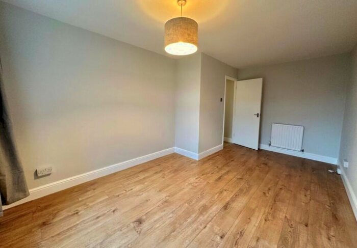 3 Bedroom Maisonette To Rent In Hackington Crescent Beckenham, BR3