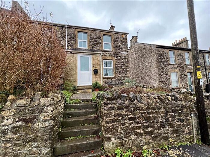 3 Bedroom Terraced House To Rent In Bath Old Road, Radstock, BA3