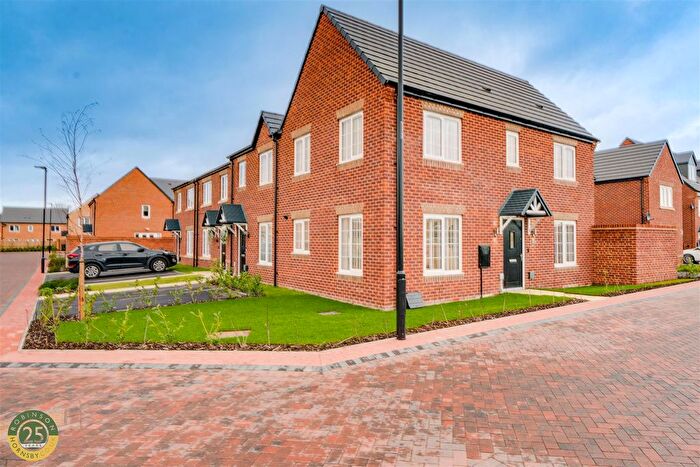 3 Bedroom Semi-Detached House For Sale In Trusdale Close, Doncaster, DN2