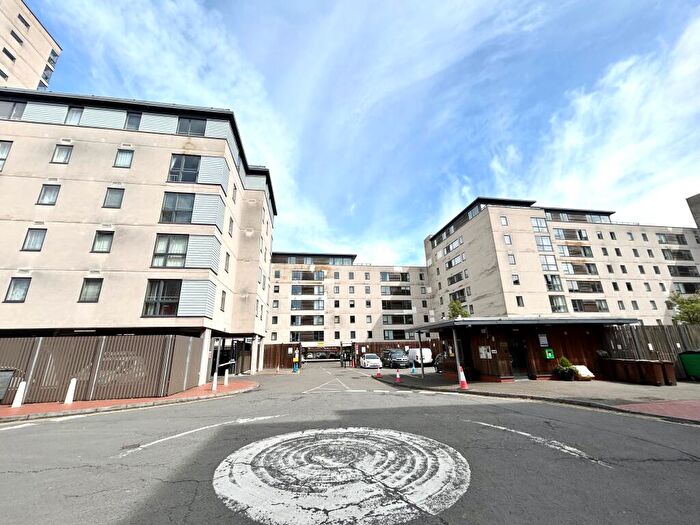 2 Bedroom Apartment To Rent In Capella House, Celestia, Cardiff, CF10