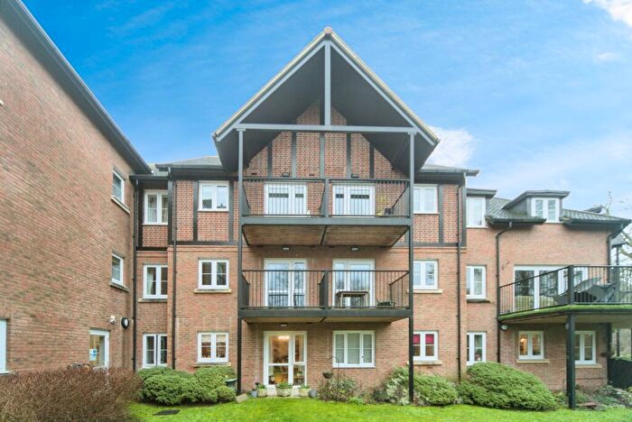 1 Bedroom Flat For Sale In Meadowside, Storrington, Pulborough, West Sussex, RH20