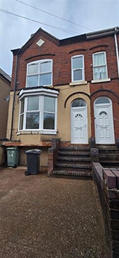 7 Bedroom End Of Terrace House To Rent In Wednesbury Road, Walsall, WS1