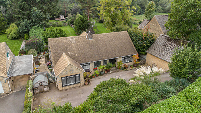 4 Bedroom Detached House For Sale In Baunton, Cirencester, Gloucestershire, GL7