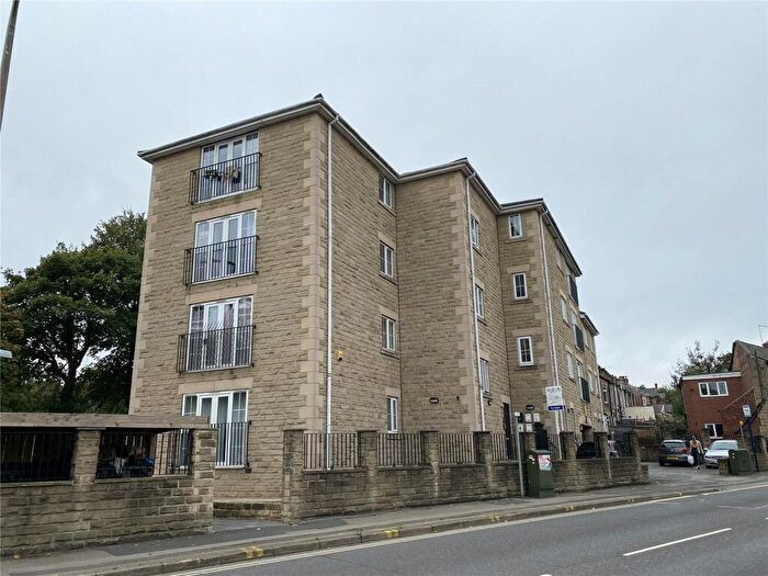2 Bedroom Flat For Sale In Doncaster Road, Barnsley, S70