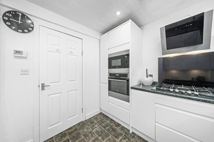 3 Bedroom Detached House For Sale In Hailes Avenue, Mount Vernon, G32