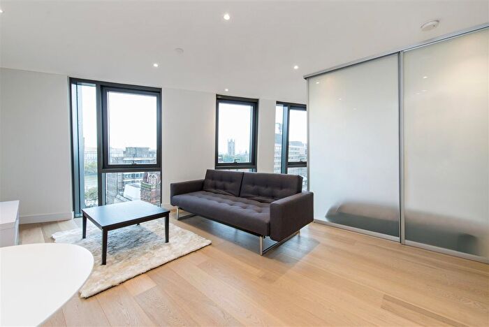 Studio To Rent In Parliament House, Black Prince Road, Vauxhall, London, SE1