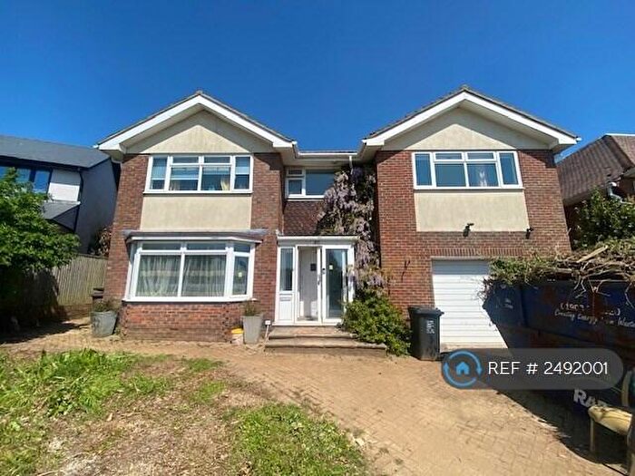 4 Bedroom Detached House To Rent In Whitethorn Drive, Brighton, BN1