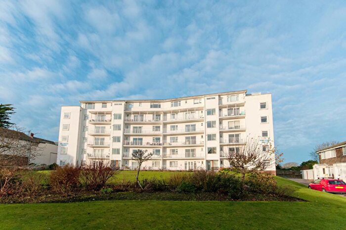 2 Bedroom Flat To Rent In Bramber Close, Seaford, East Sussex, BN25