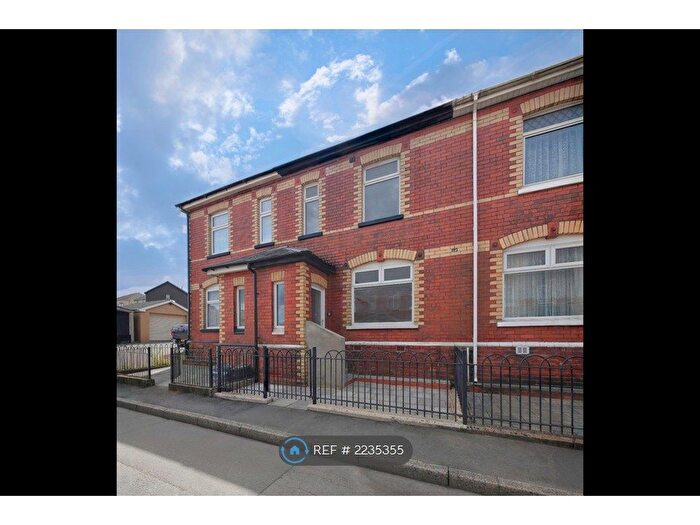 3 Bedroom Terraced House To Rent In Queen Street, Pontypool, NP4