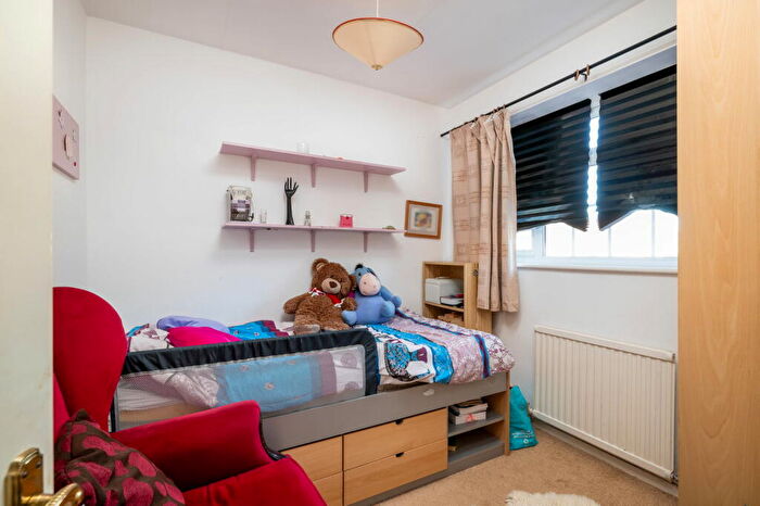 3 Bedroom Terraced House For Sale In Brayes Manor, Stotfold, Hitchin, SG5