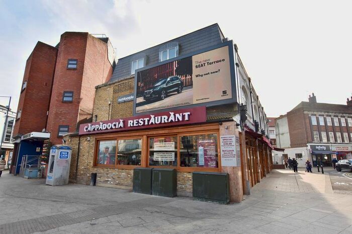 1 Bedroom Flat To Rent In Fife Road, Kingston Upon Thames, KT1