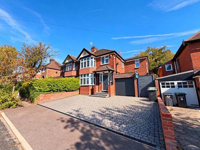 4 Bedroom Semi-Detached House For Sale In Manton Drive, Luton, LU2