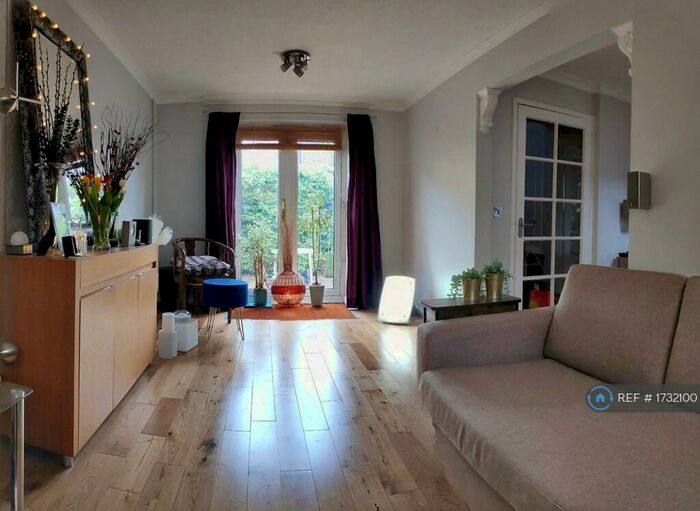 2 Bedroom Terraced House To Rent In Capstan Way, London, SE16