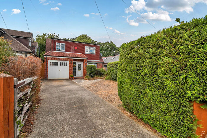 5 Bedroom Detached House For Sale In Leslie Road, Chobham, Woking, GU24