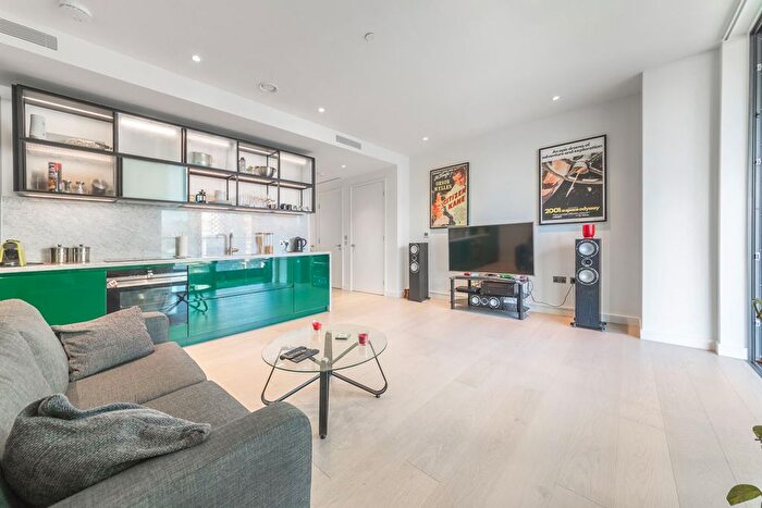 1 Bedroom Flat To Rent In Bagshaw Building, Canary Wharf, London, E14