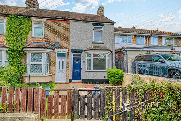 2 Bedroom End Of Terrace House For Sale In Mill Lane, South Stifford, Grays, RM20