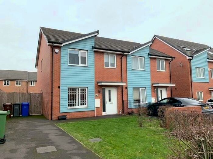 3 Bedroom Semi-Detached House To Rent In Varley Street, Manchester, M40