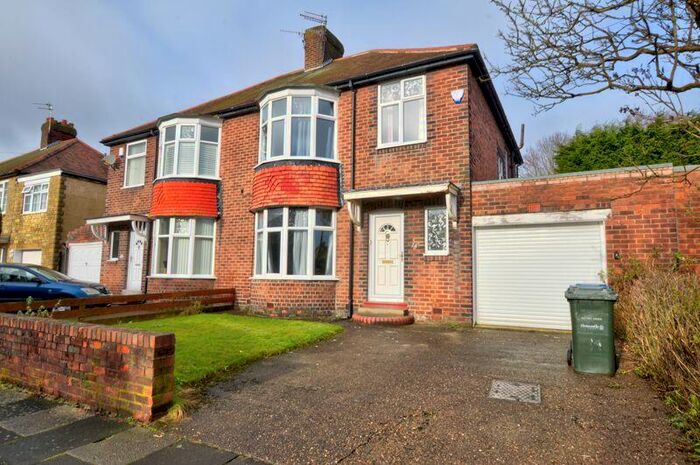 3 Bedroom Semi-Detached House To Rent In Ridgeway, Fenham, Newcastle Upon Tyne, NE4