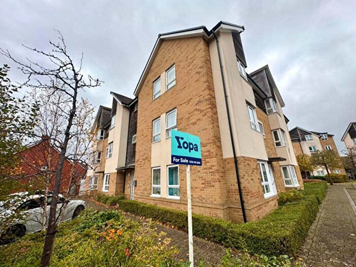 2 Bedroom Flat For Sale In Norton Farm Road, Bristol, BS10