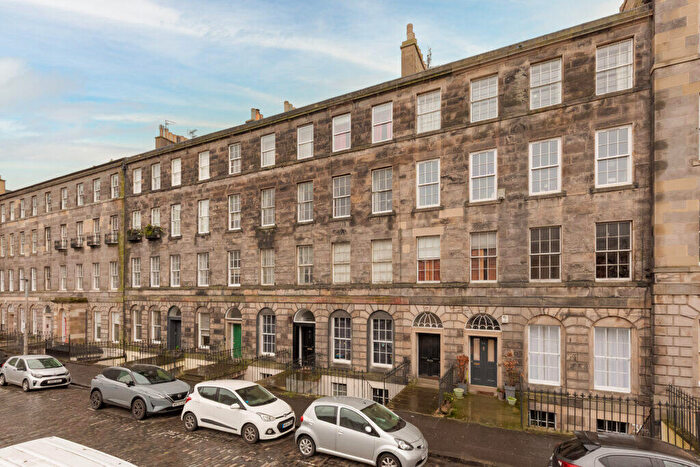 2 Bedroom Flat For Sale In () St Patrick Square, Newington, EH8