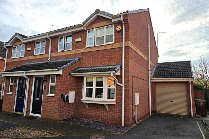 3 Bedroom Semi-Detached House For Sale In Cannon Hall Lane, Eggborough, Goole, DN14
