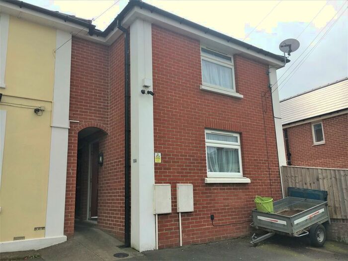 1 Bedroom Apartment To Rent In Sandown Road, Lake, PO36