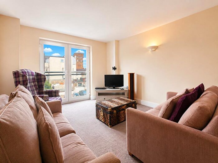 1 Bedroom Apartment To Rent In Westgate Street, Cardiff, CF10