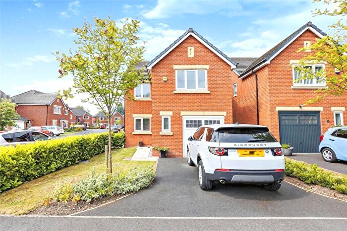 4 Bedroom Detached House For Sale In Fairway View, Manchester, Lancashire, M34