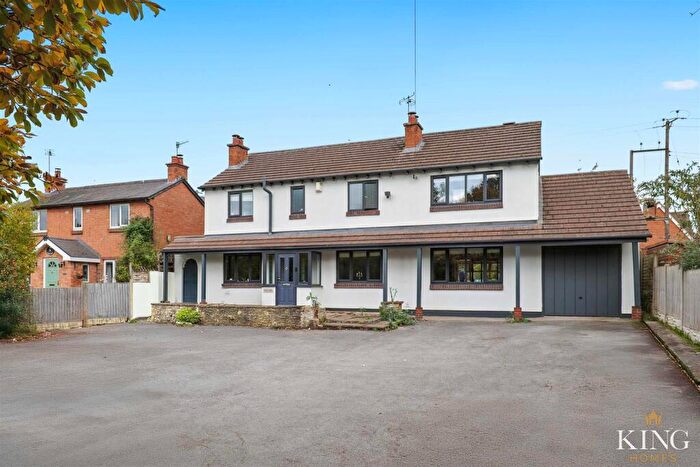 4 Bedroom Detached House For Sale In Birmingham Road, Mappleborough Green, B80