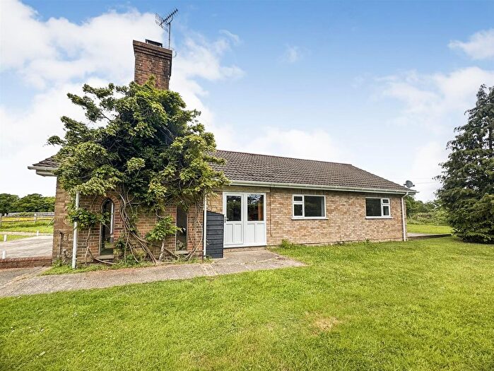 3 Bedroom Detached Bungalow To Rent In High Halden, Ashford, TN26