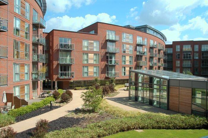 1 Bedroom Flat To Rent In The Heart, Walton-on-Thames, KT12