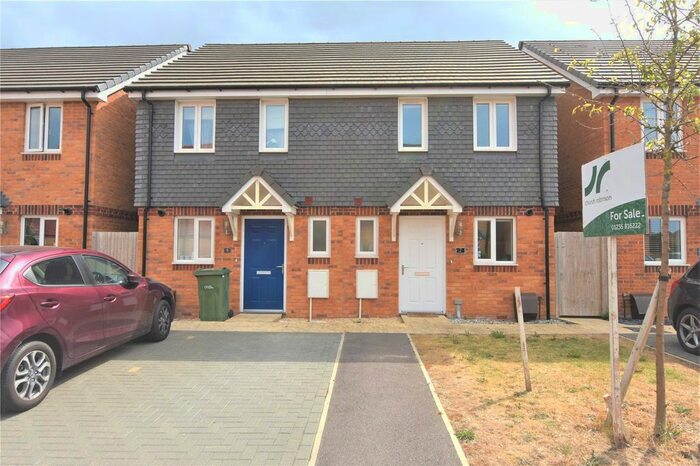 2 Bedroom Semi-Detached House For Sale In Buckthorn Crescent, Didcot, Oxfordshire, OX11