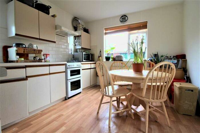 1 Bedroom Maisonette Flat To Rent In Green Lawns, Eastcote, HA4