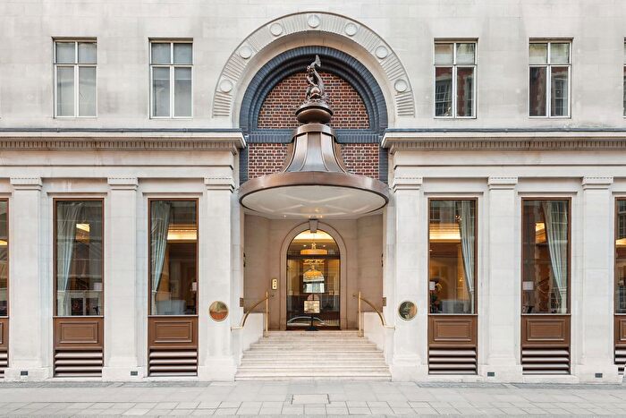 5 Bedroom Flat To Rent In Park Street, London, W1K