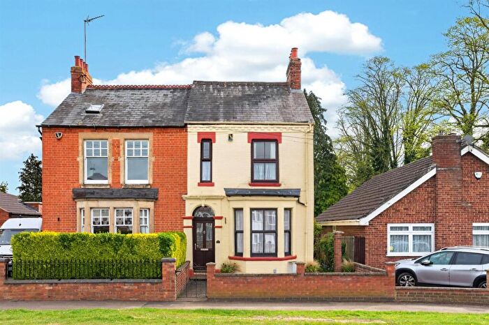 3 Bedroom Semi Detached House For Sale In Harborough Road North, Kingsthorpe, NN2