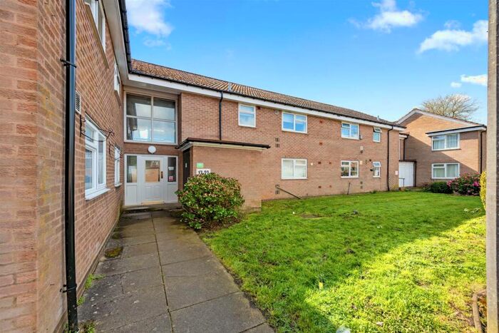 2 Bedroom Maisonette To Rent In Forest Way, Hollywood, Birmingham, B47