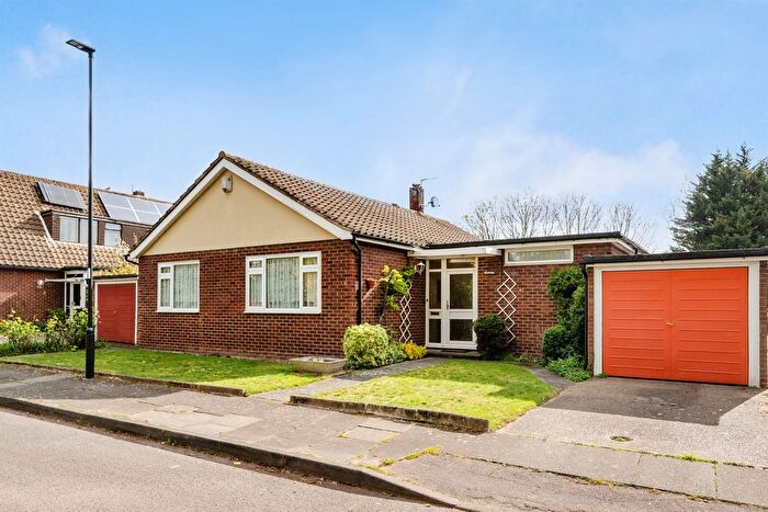 3 Bedroom Detached Bungalow For Sale In Orchardmede, London, N21