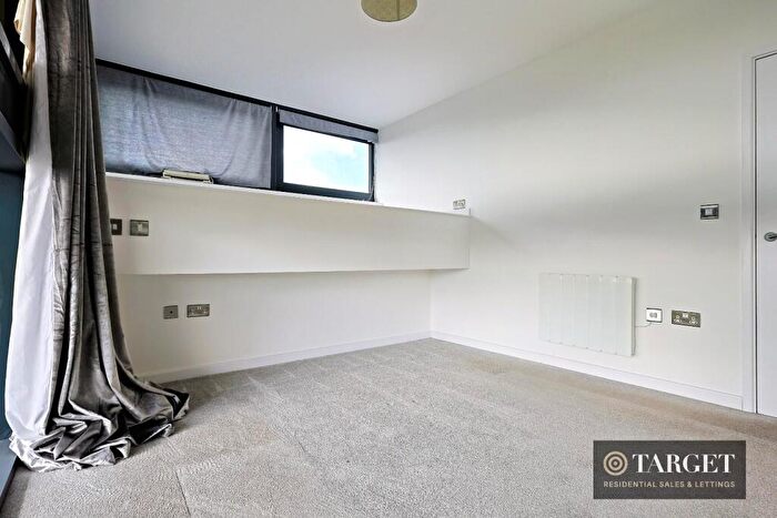 2 Bedroom Duplex For Sale In Edinburgh Gate, Harlow, CM20